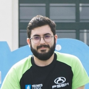 André
